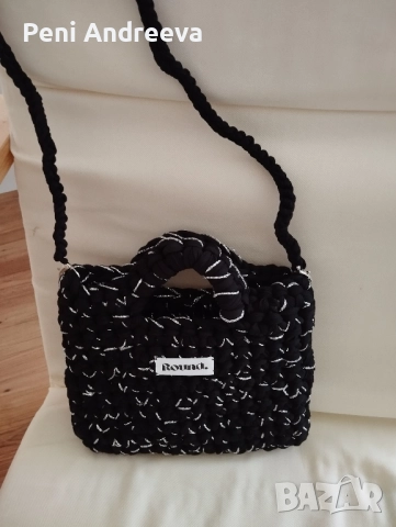 Черна плетена чанта , снимка 4 - Чанти - 50481689