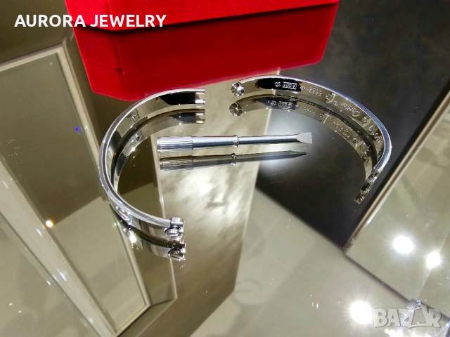 CARTIER Love White Gold 4 Diamonds Гривна с Отверка, снимка 6 - Гривни - 53194348