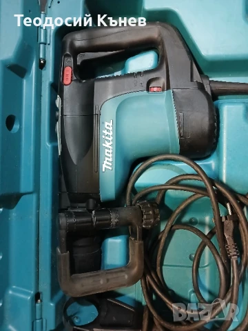 Перфоратор Makita HR4001C, снимка 2 - Перфоратори - 50920349