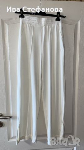 Ново висока талия  спортно елегантно бяло долнище панталон Bershka фин плюш широки крачоли М размер , снимка 1 - Панталони - 45221627