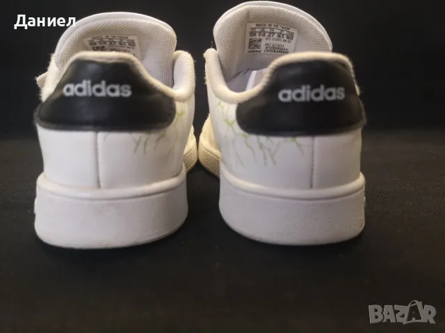 Детски маратонки Adidas , снимка 8 - Детски маратонки - 47059264