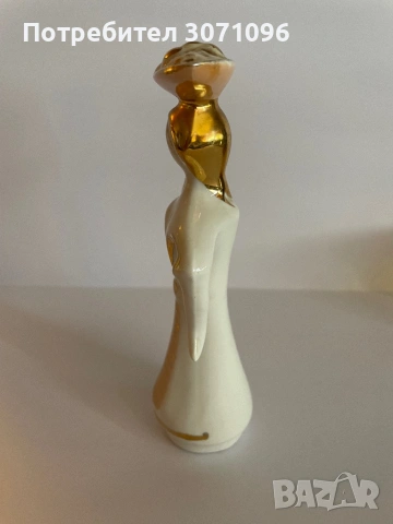 Порцеланова фигурка, снимка 2 - Статуетки - 53775067