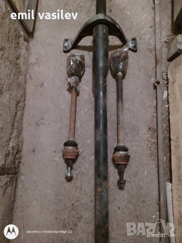 Продавам заден кардан с полуоска за Golf 7 (4X4)