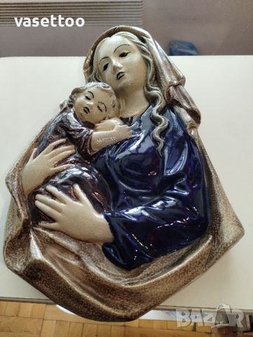 Мадоната с младенеца, снимка 3 - Статуетки - 46063137