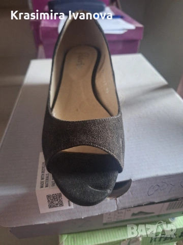 нови обувки естествен велур на платформа 