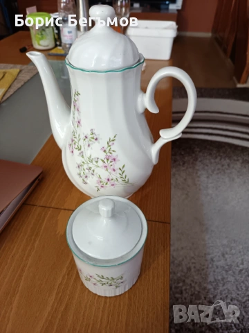Порцеланов чайник и каничка  за чай “Китка” гр. Нови Пазар, снимка 2 - Сервизи - 53885702