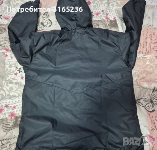 Нова ветровка Nike, снимка 3 - Спортни дрехи, екипи - 52860189