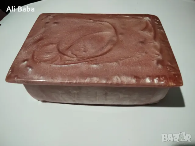 Кутия за бижута -бакелит/каталин