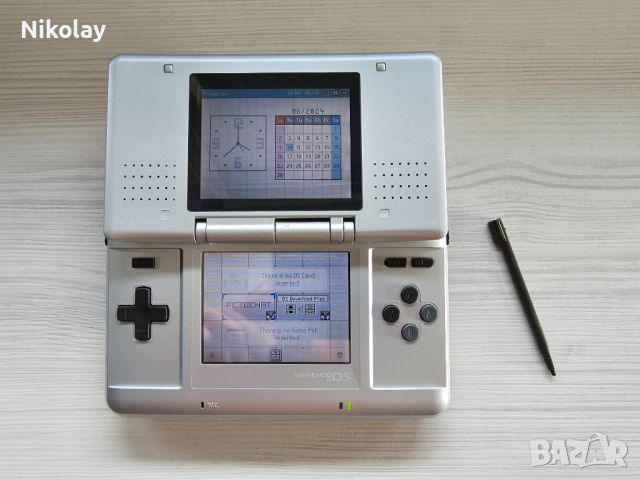 Nintendo DS, снимка 1 - Nintendo конзоли - 46140044