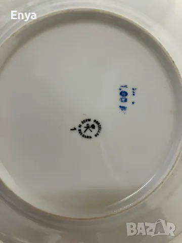 Порцеланова чиния с декор цветя в кафяв цвят -  за допълване, снимка 3 - Чинии - 50243610