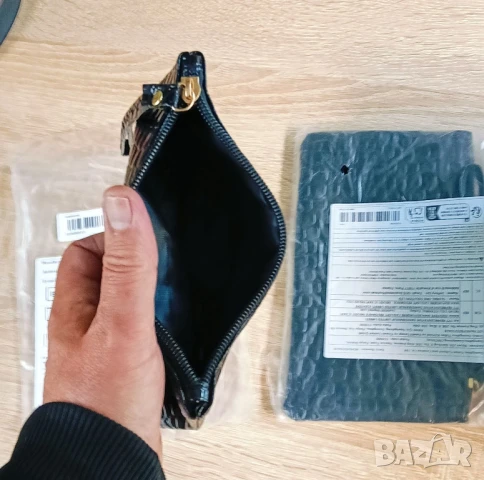 Лачена мини чантичка , снимка 7 - Чанти - 50452247