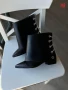 боти, снимка 1