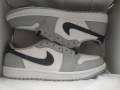 Nike Air Jordan 1 Low Light Smoke Grey. , снимка 1