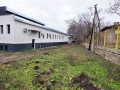 Производствена сграда в парцел два декара от Собственик, снимка 3
