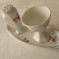 Комплект солница и чашка за яйце порцелан Чехословакия , снимка 3 - Антикварни и старинни предмети - 45180635