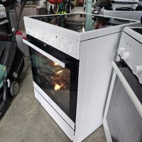 готварска печка с керамичен плот Electrolux , снимка 3 - Печки, фурни - 45759060