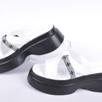 СЕЗОН'24! Дамски чехли естествена кожа на платформа - Два цвята, снимка 2 - Чехли - 45397630