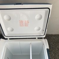 Автомобилен хладилник Waeco CoolFun CR 28, снимка 8 - Хладилни чанти - 45098836