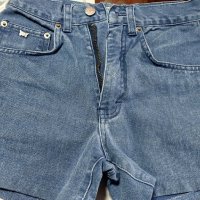 Къси дънкови панталонки, снимка 4 - Детски къси панталони - 45415452