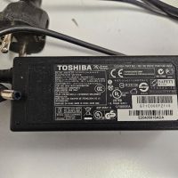 Оригинални зарядни за лаптопи ( HP, Toshiba, Lenovo), снимка 2 - Захранвания и кутии - 45236838