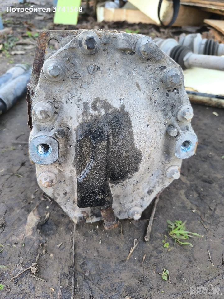 заден диференциал Mercedes w203 c220, снимка 1