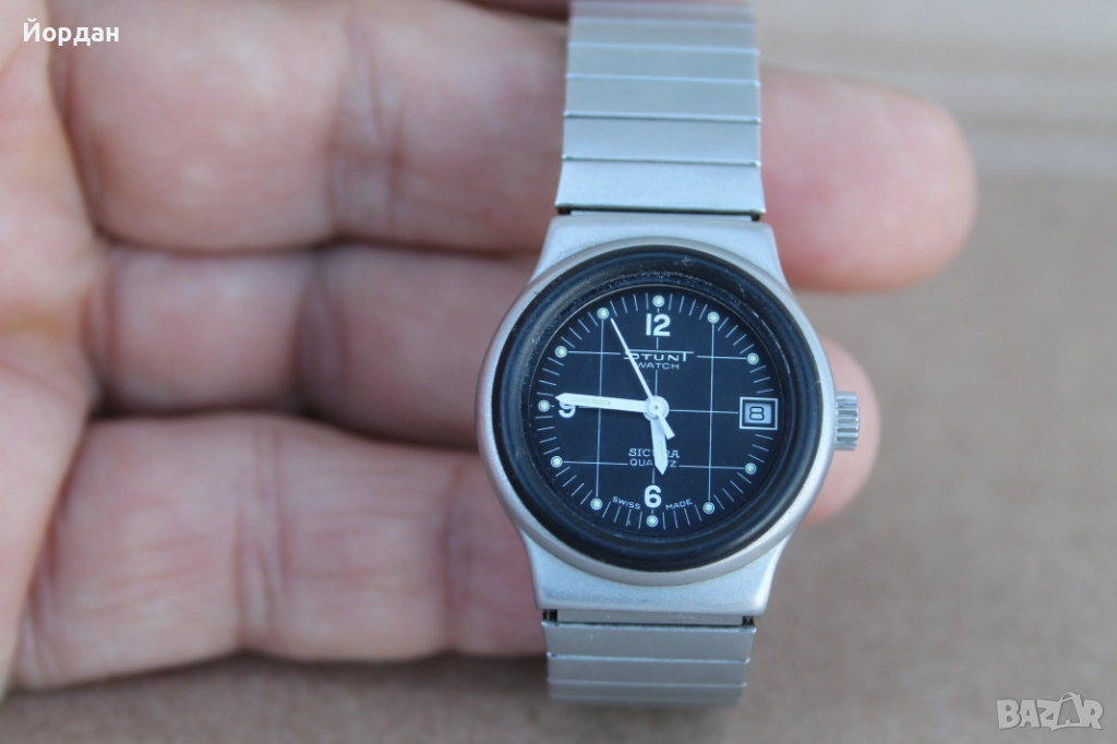 Швейцарски дамски часовник ''Stunt Sikurr Breitling'', снимка 1