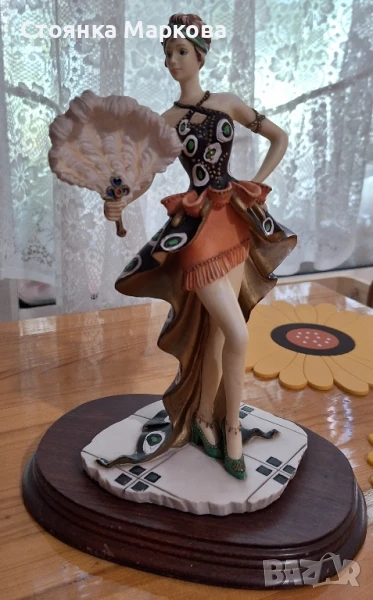 Прекрасна статуетка -Leonardo collection, снимка 1