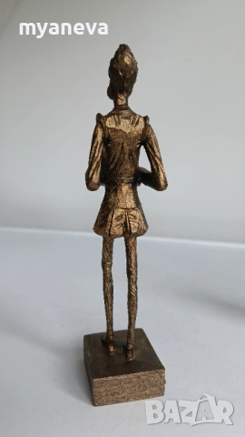 Дон Кихот (18 см) и неговия верен оръженосец Санчо Панса (12 см), дърворезби , ръчно изработени. , снимка 5 - Статуетки - 53565842