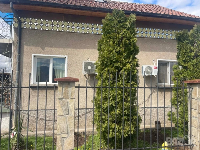 Къща на 2-етажа в кв. Кулата , снимка 3 - Къщи - 54006475