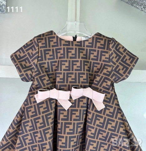 Детска рокля Fendi, снимка 4 - Детски рокли и поли - 51673610
