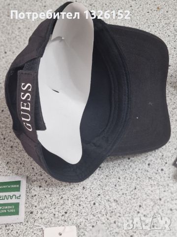 Продавам 2 шапки Guess, снимка 2 - Други - 45306961