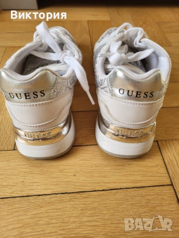 Дамски сникърси Guess, снимка 5 - Маратонки - 54250454
