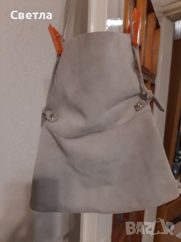 дамска чанта тип торба ес.велур, снимка 1 - Чанти - 45374333