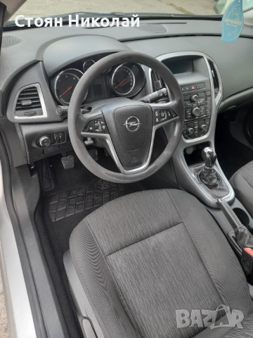 Opel Astra Sport Tourer 1.7 CDTI 110k.c, снимка 11 - Автомобили и джипове - 52023093