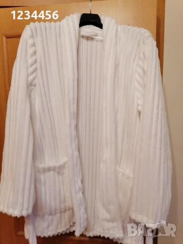 Нов, луксозен дамски халат Infinity от Дубай - приказно пухкав и нежен - идеален подарък за семейств, снимка 2 - Други - 52633000