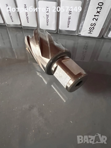 Фрезери за метал, снимка 2 - Други машини и части - 52876838