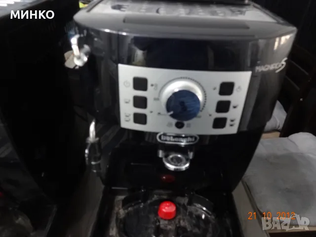 Кафе автомати  Delonghi  Magnifica  на /за части, снимка 2 - Кафемашини - 48836254