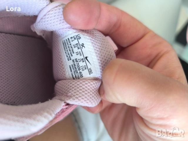  Детски маратонки Nike за момиче / размер 26 / стелка 15см, снимка 4 - Детски маратонки - 53790462