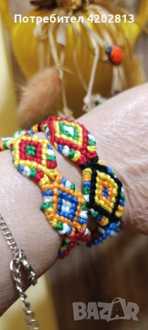 Ръчна изработка . Техника Макраме . Памучни конци. Гривни , снимка 8 - Гривни - 53761576