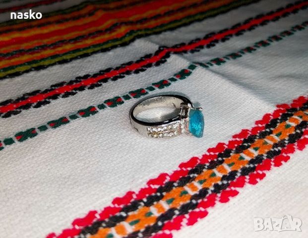 Дамски пръстен с циркони, снимка 5 - Антикварни и старинни предмети - 46431328