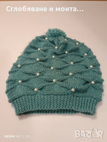 Ръчно плетен дамска шапка