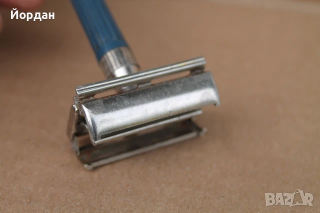 Самобръсначка ''Жилет/Gillette'', снимка 5 - Други ценни предмети - 50496541
