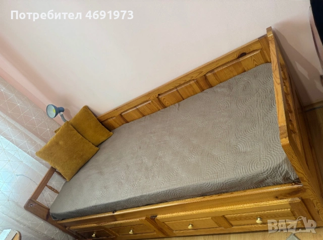 Две легла гардероб и ракла и подарък бюро, снимка 2 - Спални и легла - 53177998