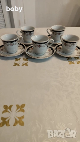 Продавам сервиз за кафе