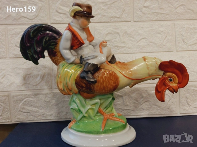 Огромна каталожна порцеланова фигура на унгарската фирма ''HEREND