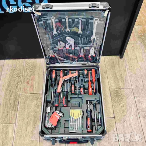 Комплект инструменти BLT -WERKZEUGE 1050 PCs, снимка 3 - Други инструменти - 54025887