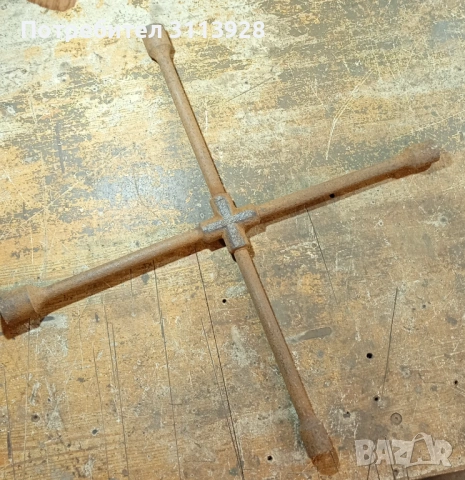 Кръстат ключ за джанти 22, 24, 27, 32