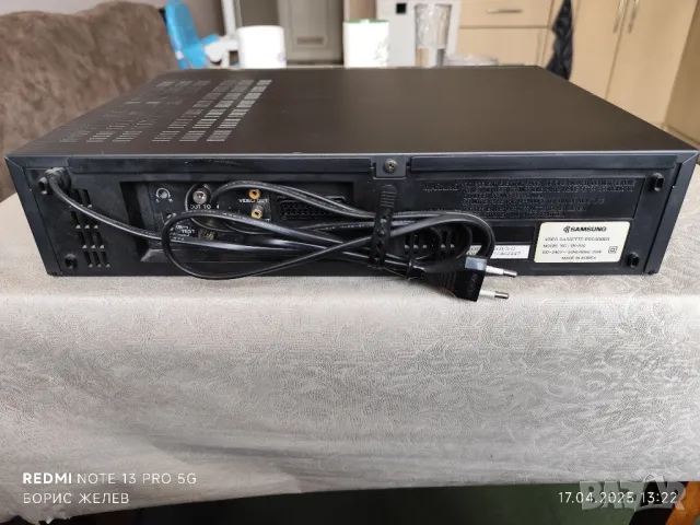 Видео Samsung , снимка 2 - Плейъри, домашно кино, прожектори - 49930118