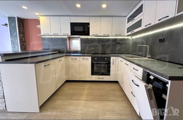 Zweistöckiges Haus. , снимка 18 - Къщи - 50962470