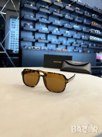 очила с калъф tom ford  miu miu, снимка 7 - Слънчеви и диоптрични очила - 50417441